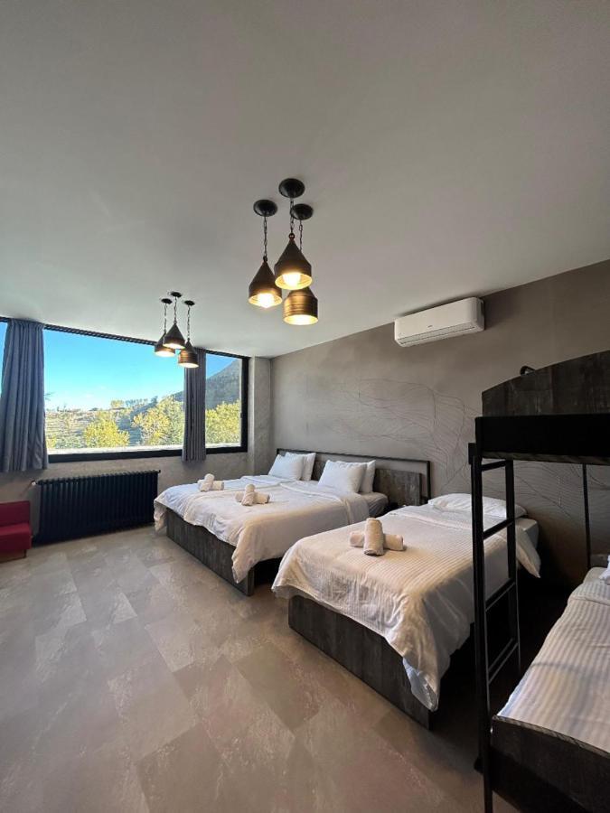 Nirvana Hotel And Spa In Laklouk Quadruple Room Laqlouq Exteriör bild